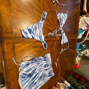 New Shein, 3 piece bathing suit. White and blue print. Size XXL.